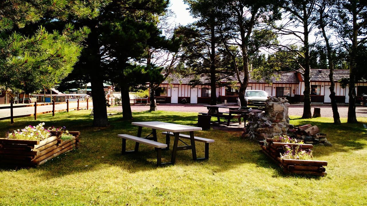 East Glacier Motel & Cabins East Glacier Park Village Zewnętrze zdjęcie