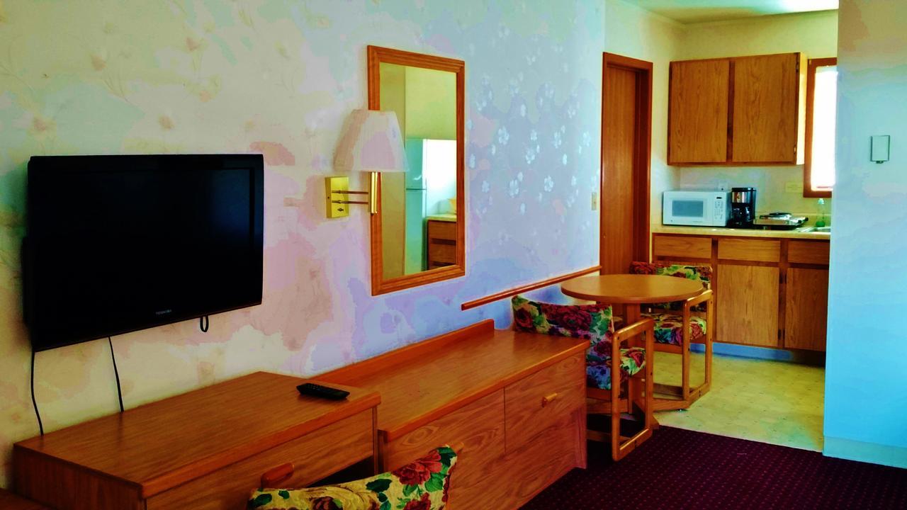 East Glacier Motel & Cabins East Glacier Park Village Zewnętrze zdjęcie